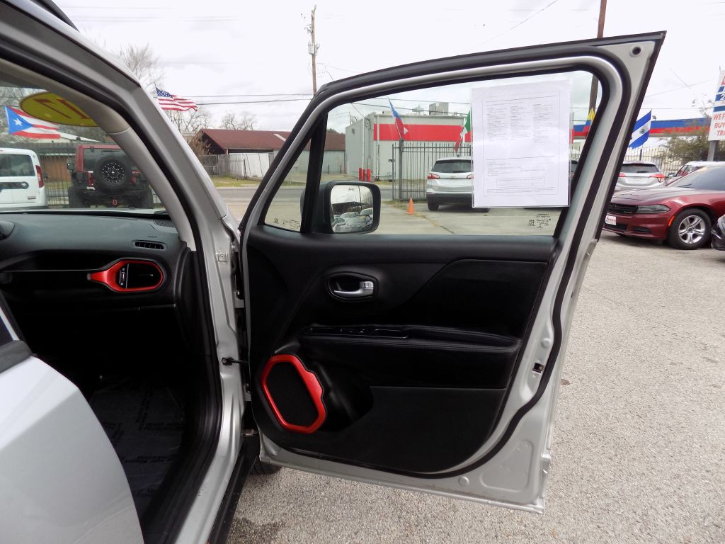 2017 Jeep Renegade Image 11