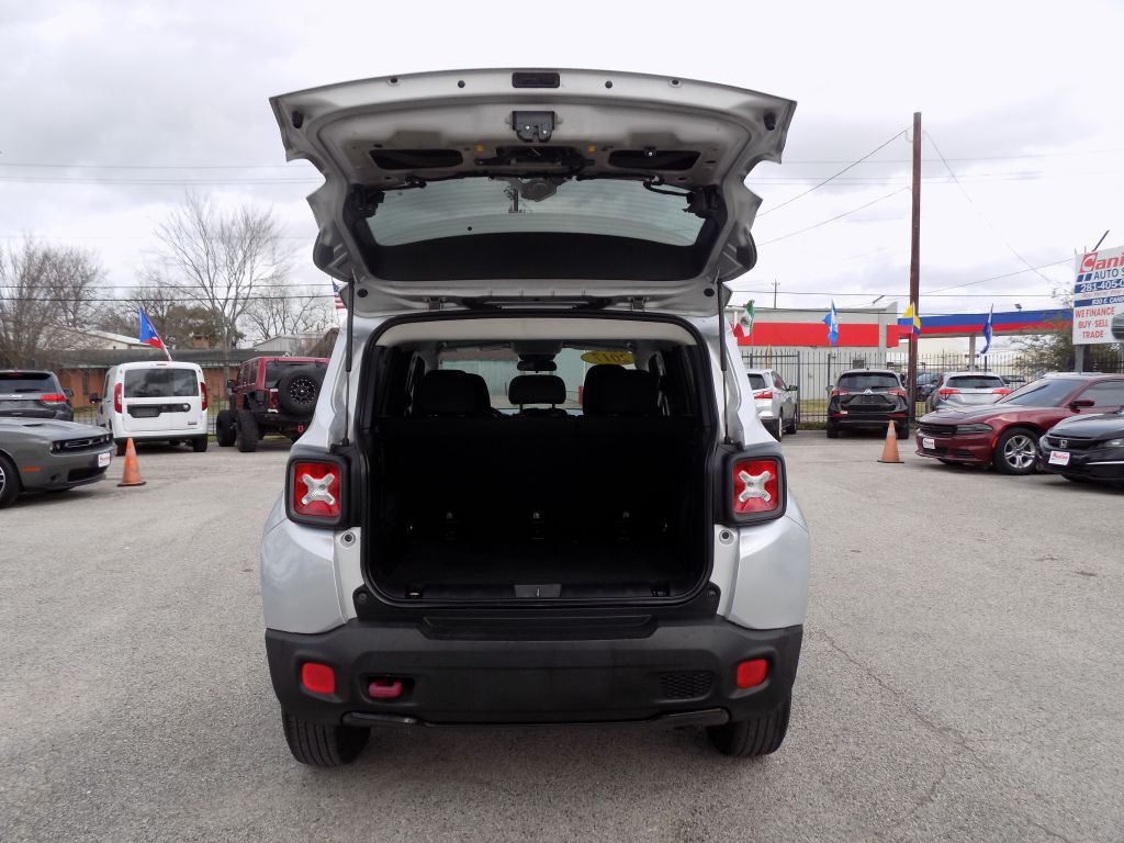 2017 Jeep Renegade Image 17