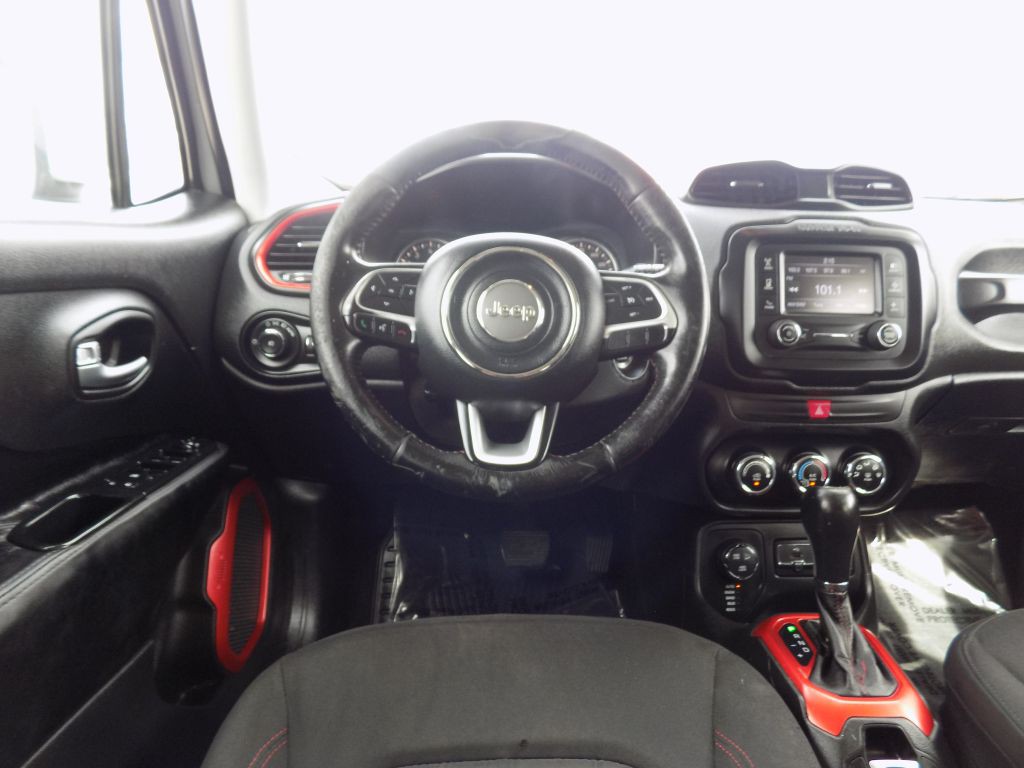 2017 Jeep Renegade Image 21