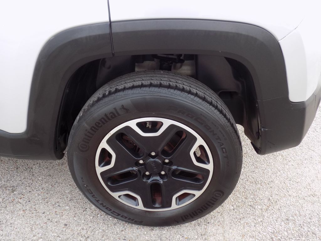 2017 Jeep Renegade Image 27