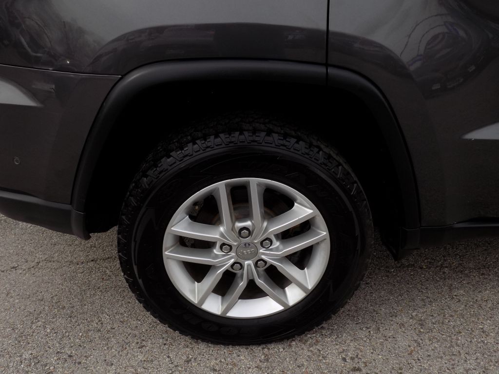 2017 Jeep Grand Cherokee Image 23