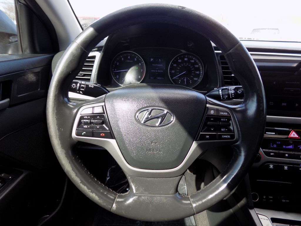 2017 Hyundai Elantra Image 26