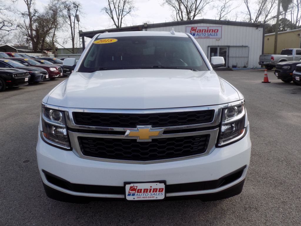 2018 Chevrolet Suburban Image 1
