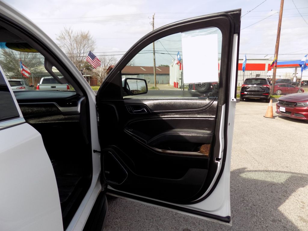 2018 Chevrolet Suburban Image 11