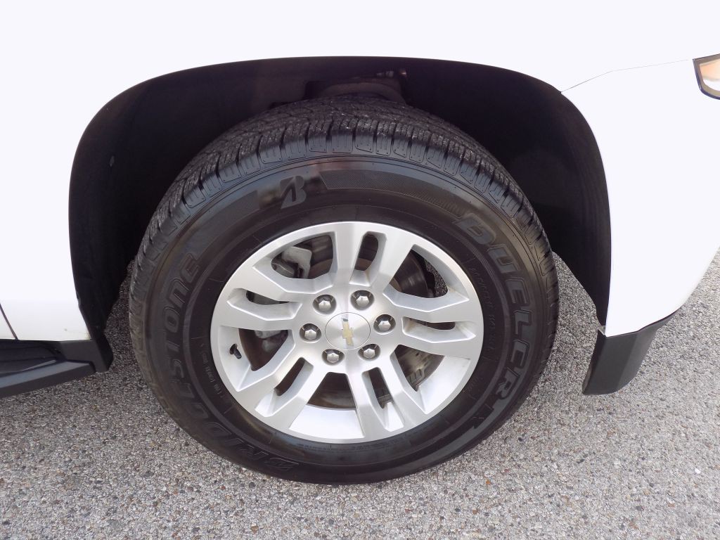 2018 Chevrolet Suburban Image 27