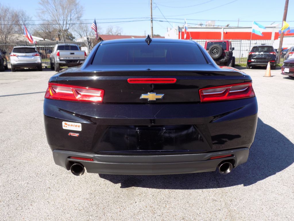 2018 Chevrolet Camaro Image 5