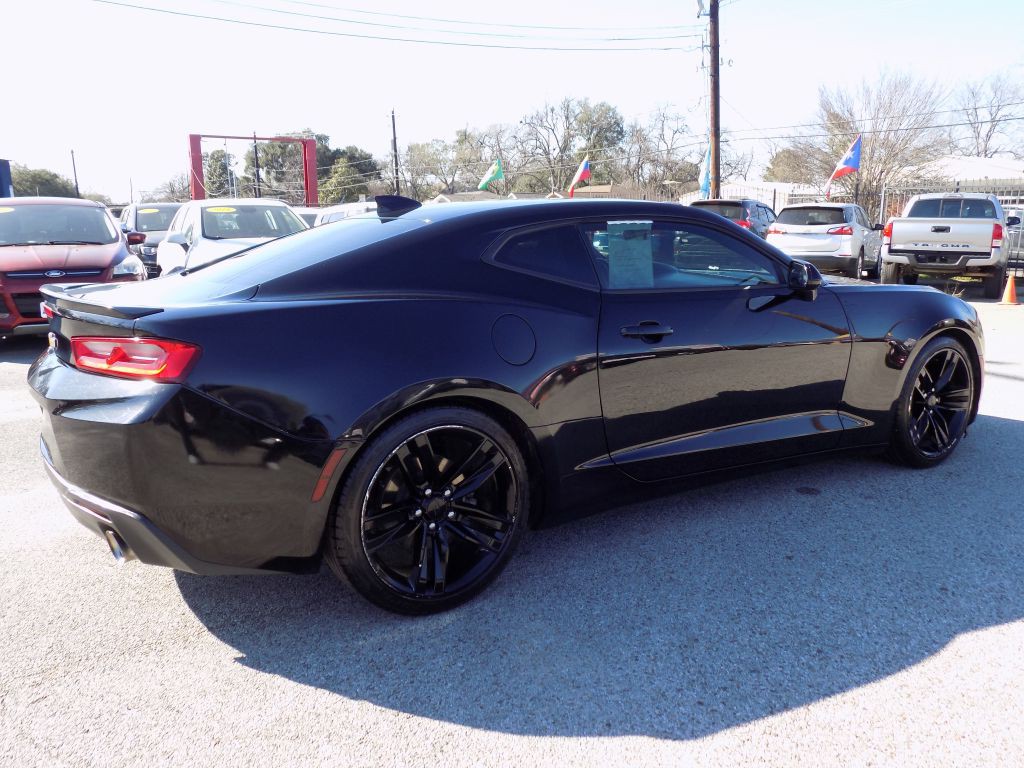 2018 Chevrolet Camaro Image 6