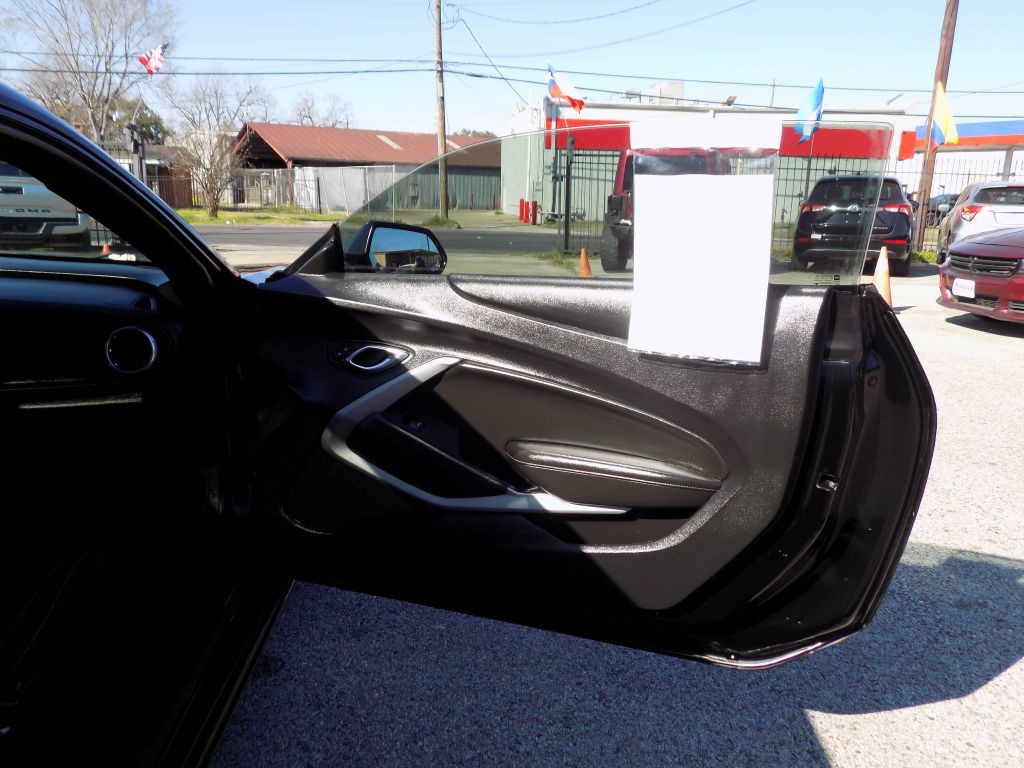 2018 Chevrolet Camaro Image 10