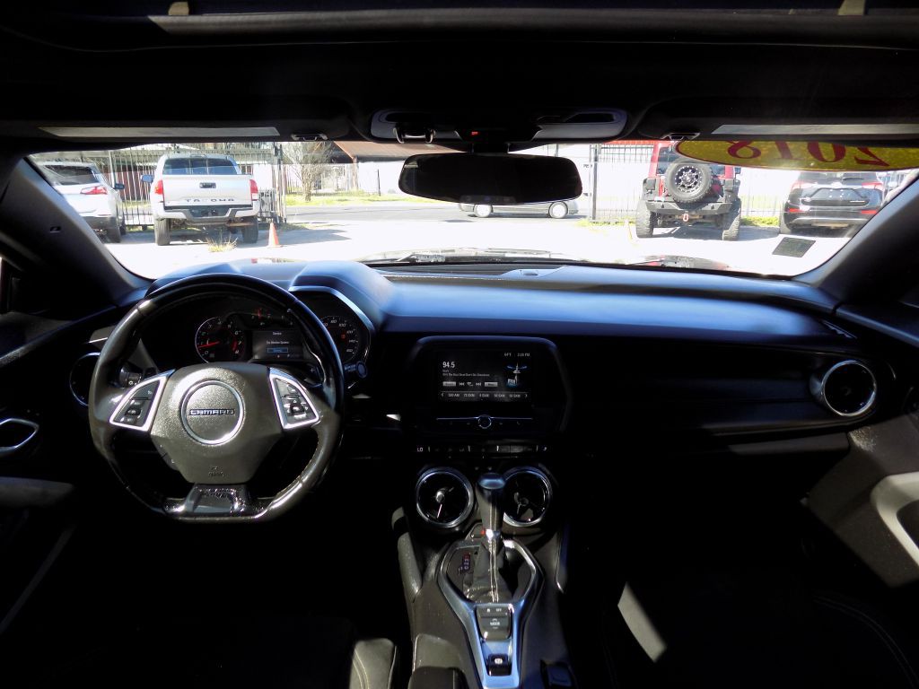 2018 Chevrolet Camaro Image 18