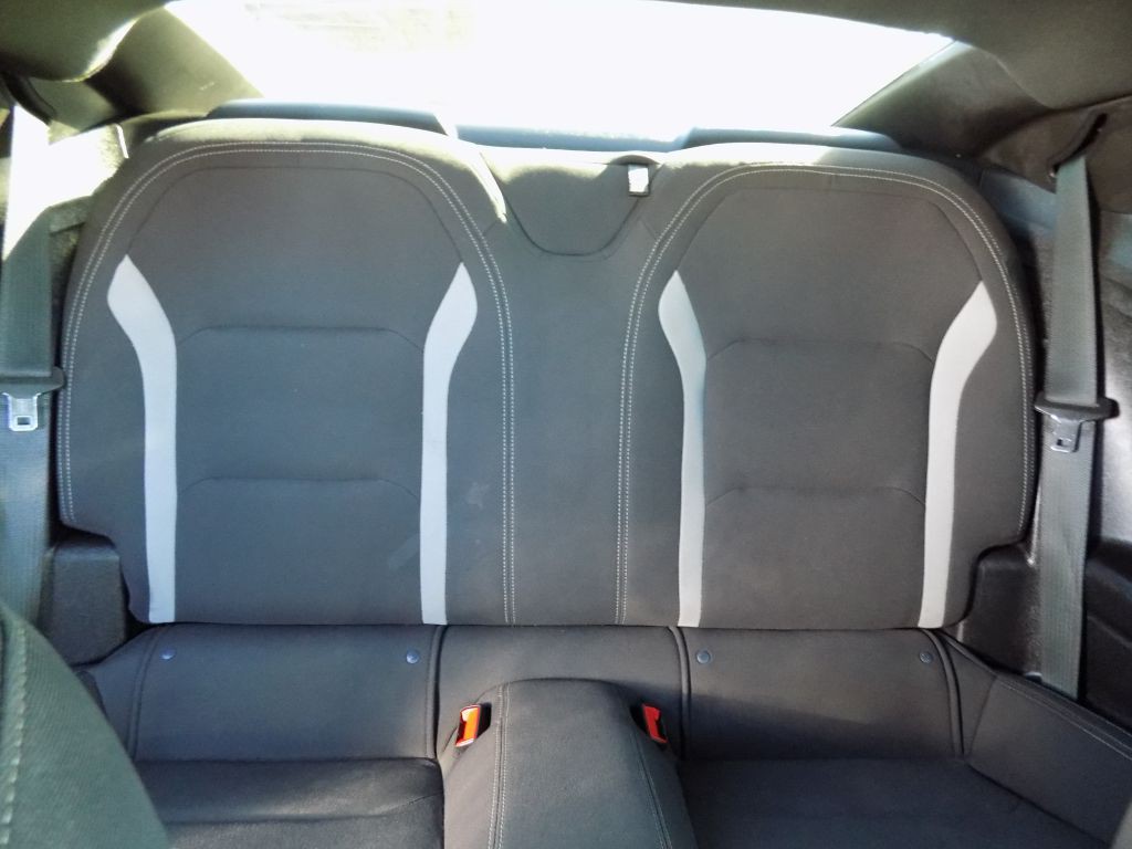 2018 Chevrolet Camaro Image 21