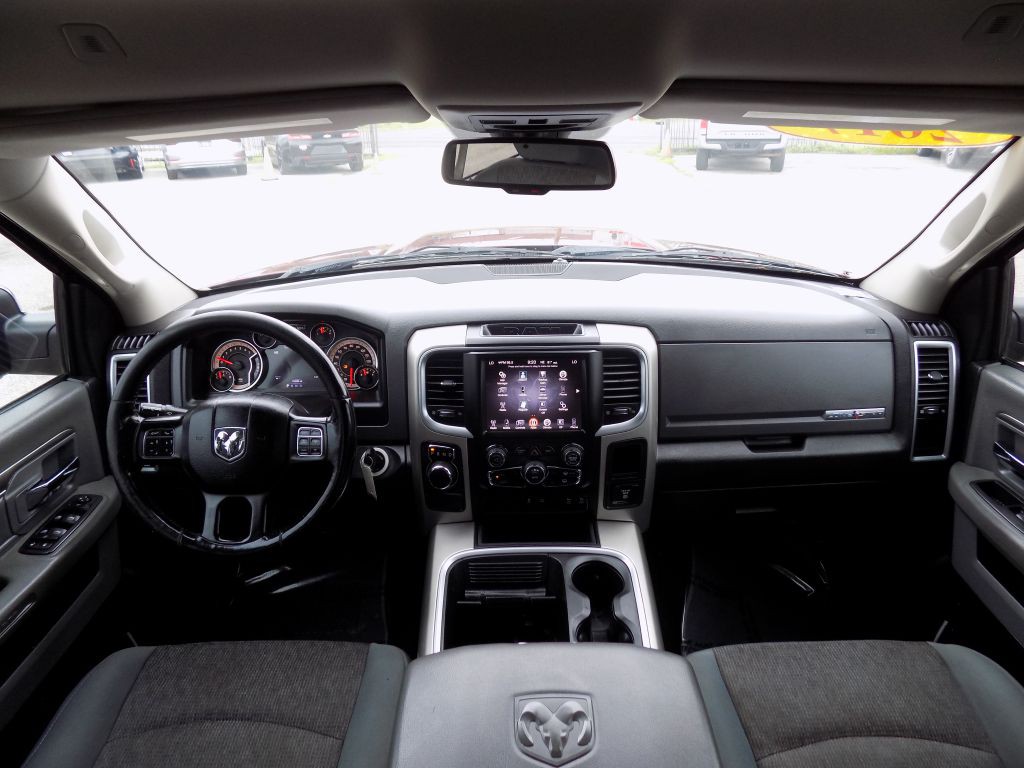 2017 RAM 1500 Image 18