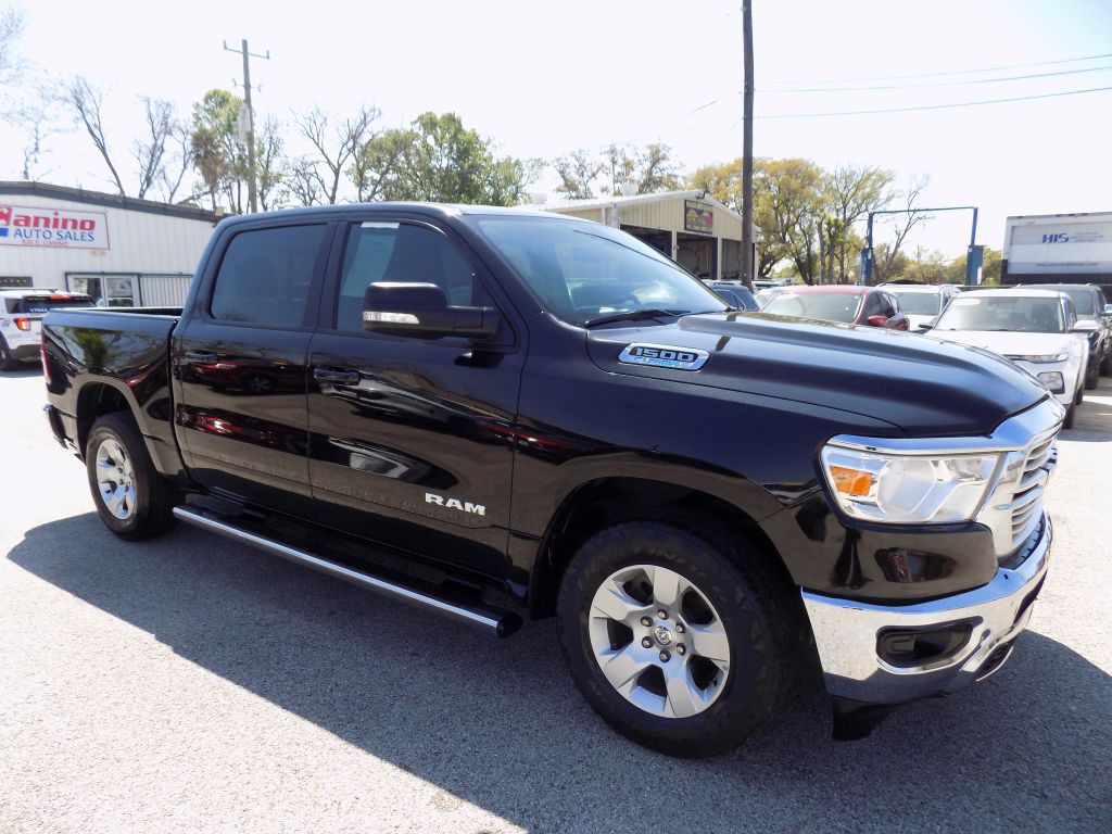 2022 RAM 1500 Image 8