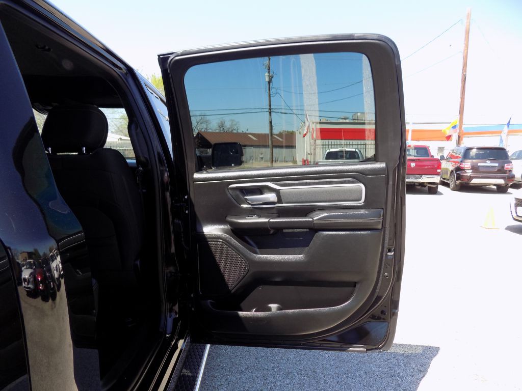 2022 RAM 1500 Image 12