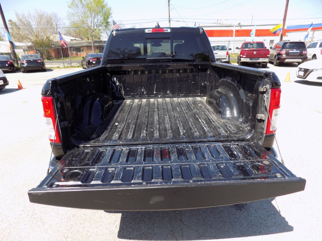 2022 RAM 1500 Image 17