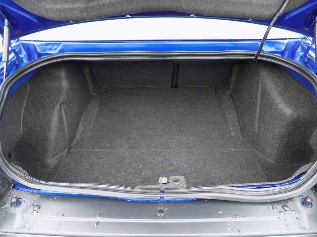 2022 Dodge Challenger Image 16