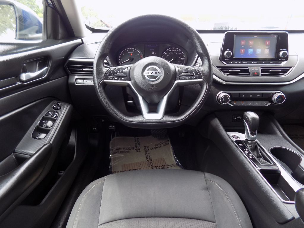 2021 Nissan Altima Image 21