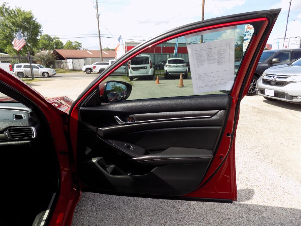 2019 Honda Accord Image 11