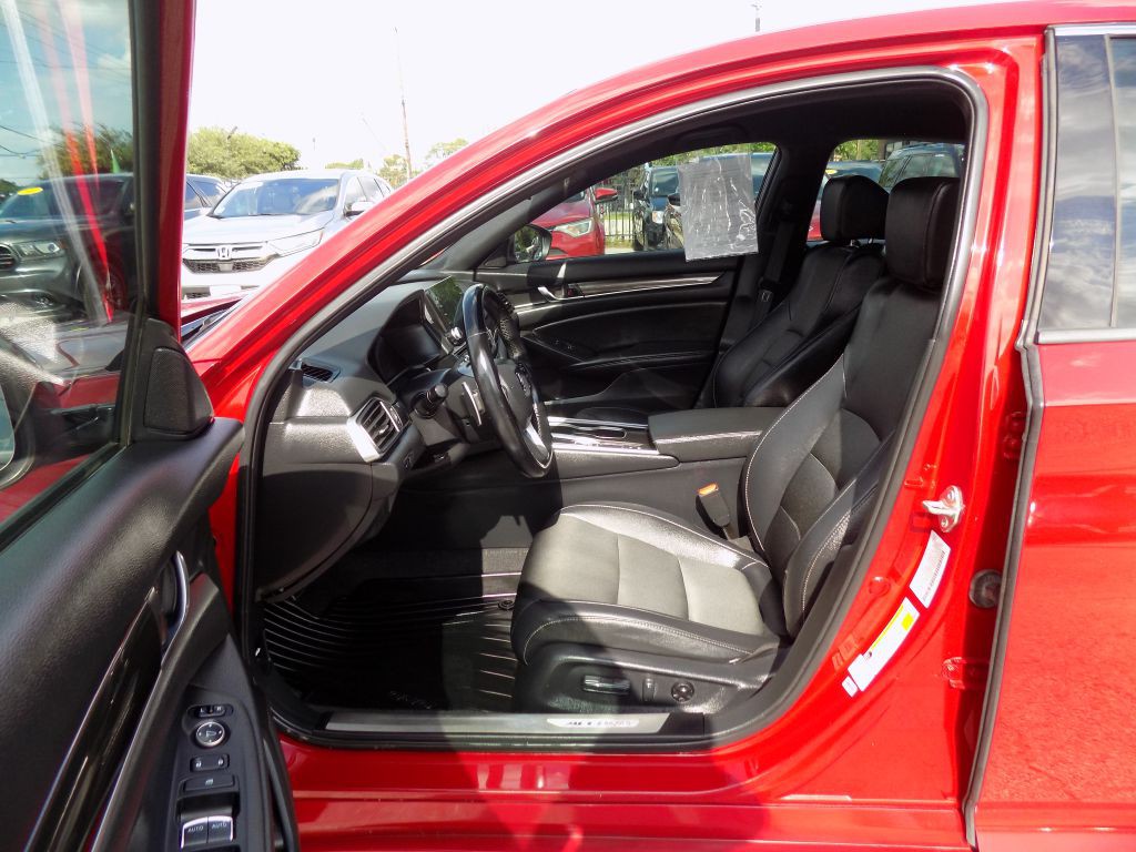 2019 Honda Accord Image 13
