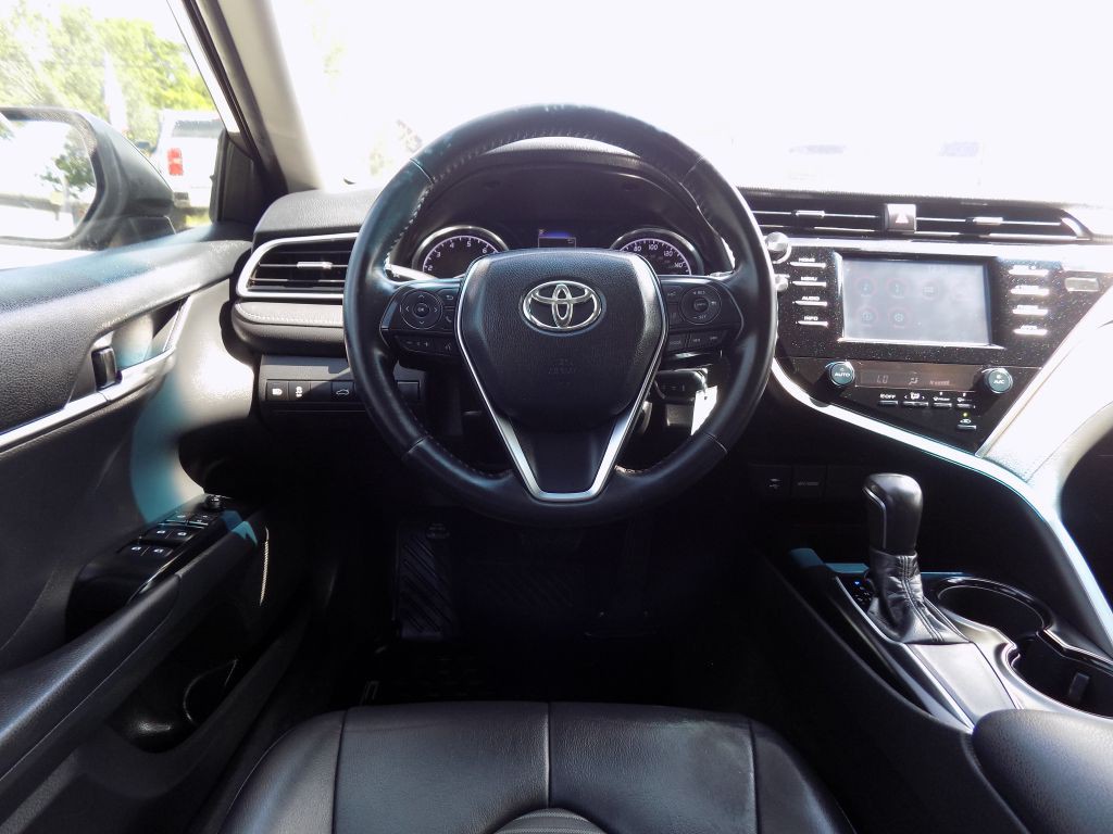2018 Toyota Camry Image 21