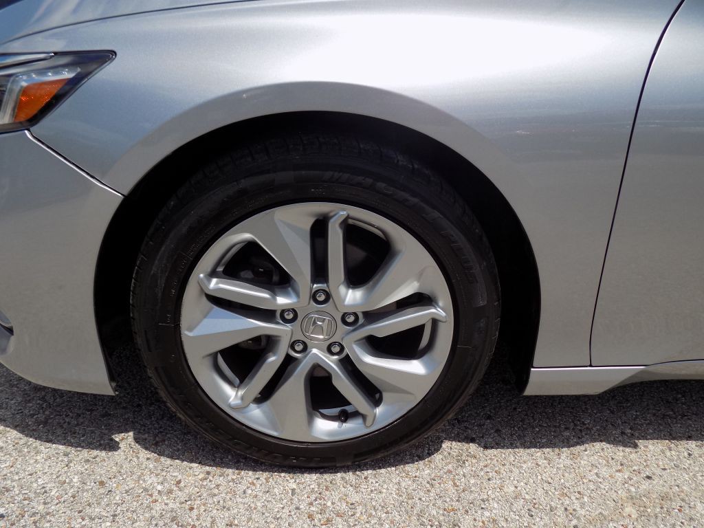 2018 Honda Accord Image 26