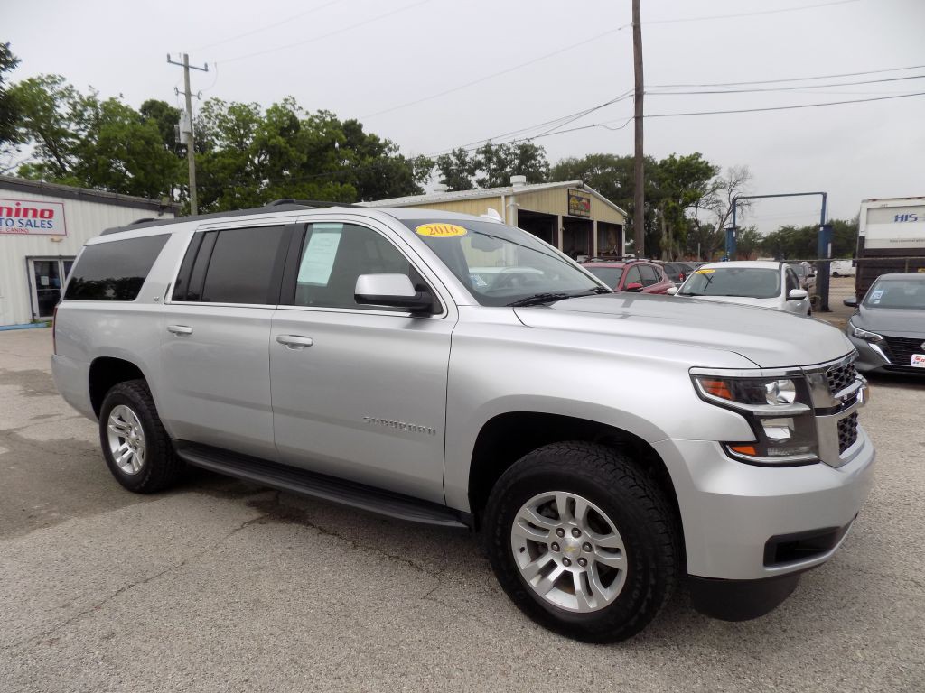 2016 Chevrolet Suburban Image 1