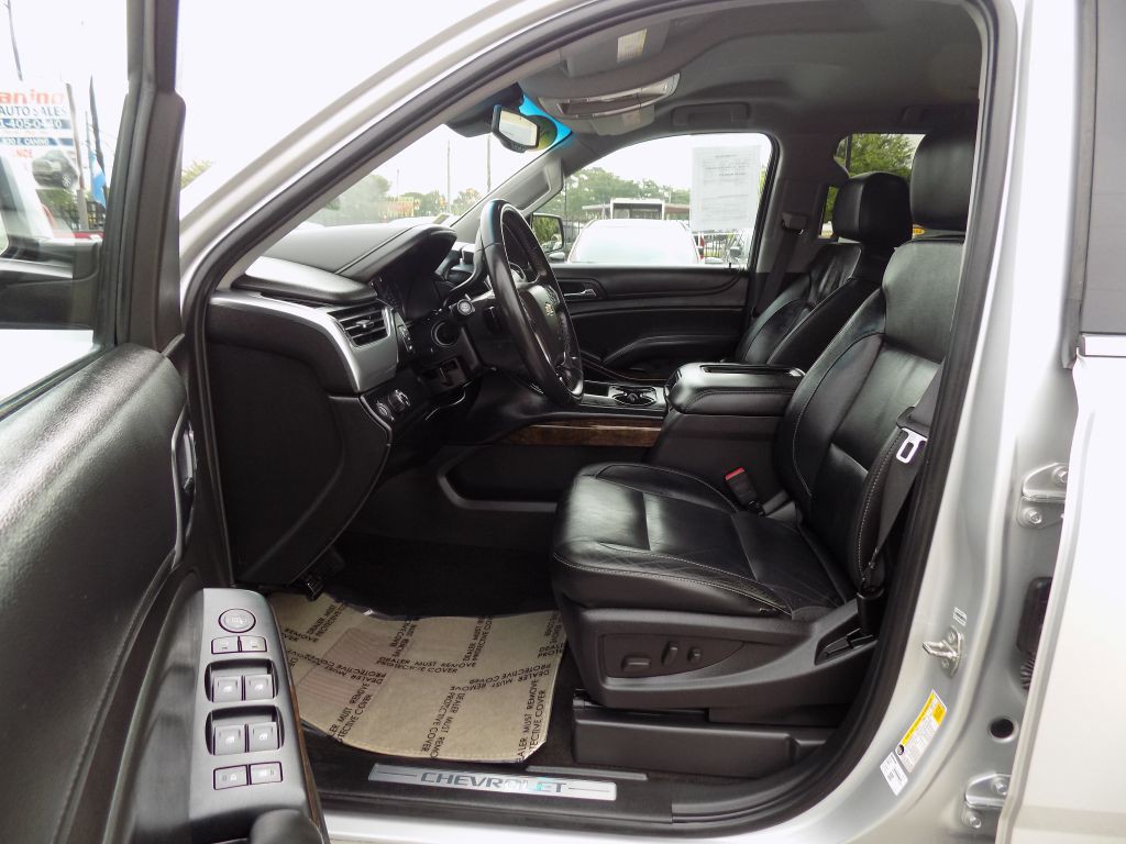 2016 Chevrolet Suburban Image 13