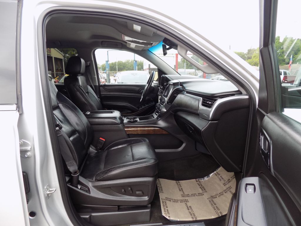 2016 Chevrolet Suburban Image 15