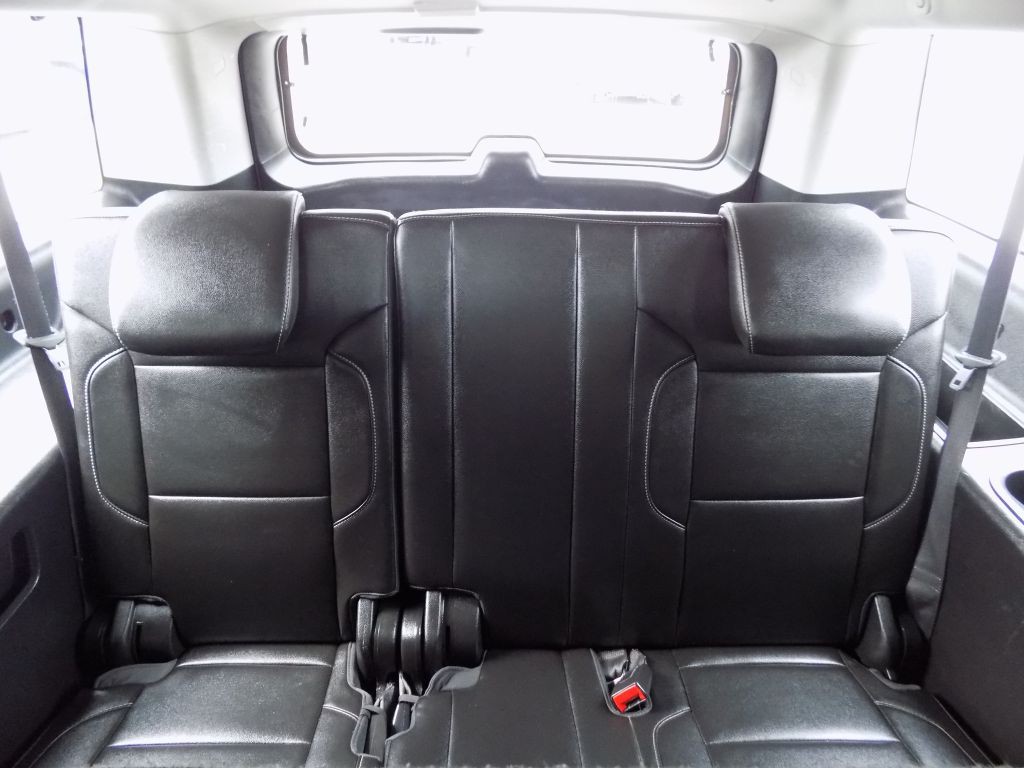 2016 Chevrolet Suburban Image 23