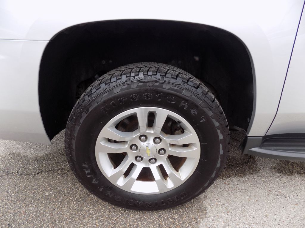 2016 Chevrolet Suburban Image 27