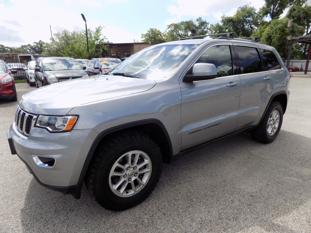 2018 Jeep Grand Cherokee Image 2