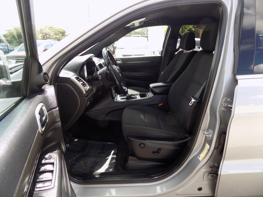 2018 Jeep Grand Cherokee Image 13