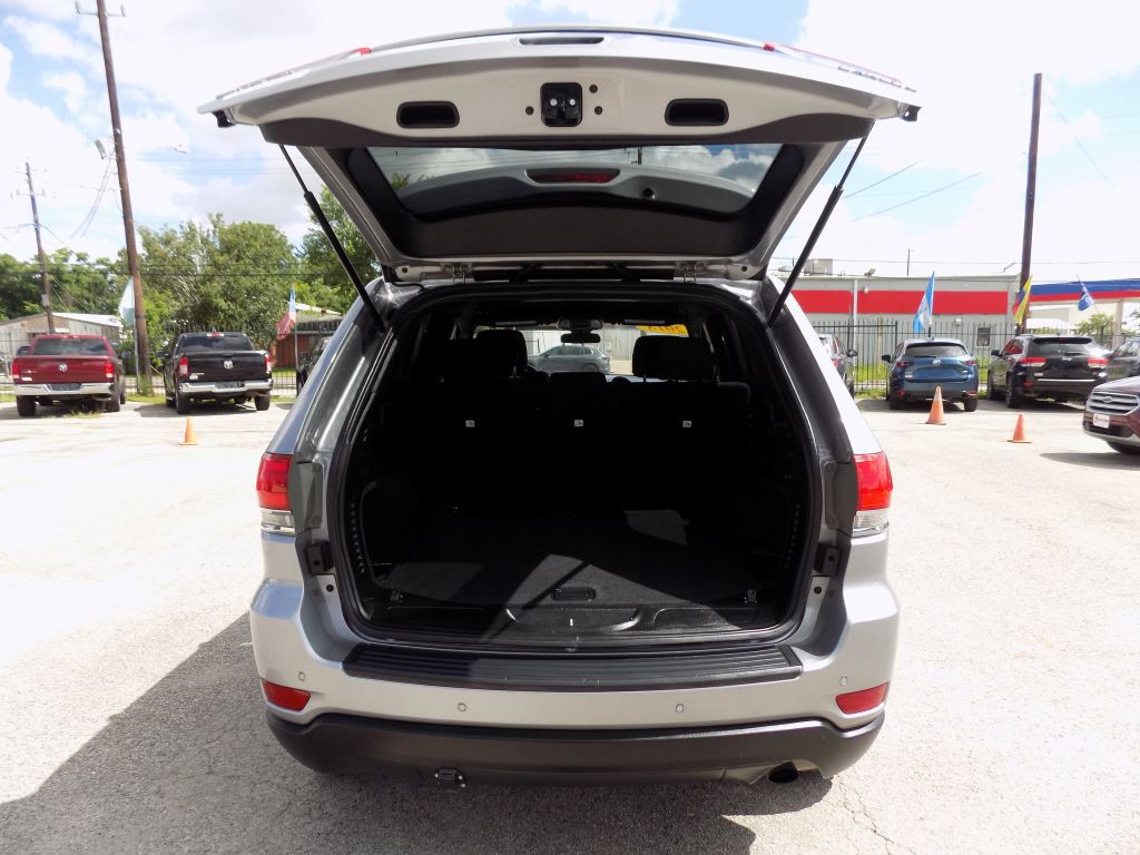 2018 Jeep Grand Cherokee Image 17