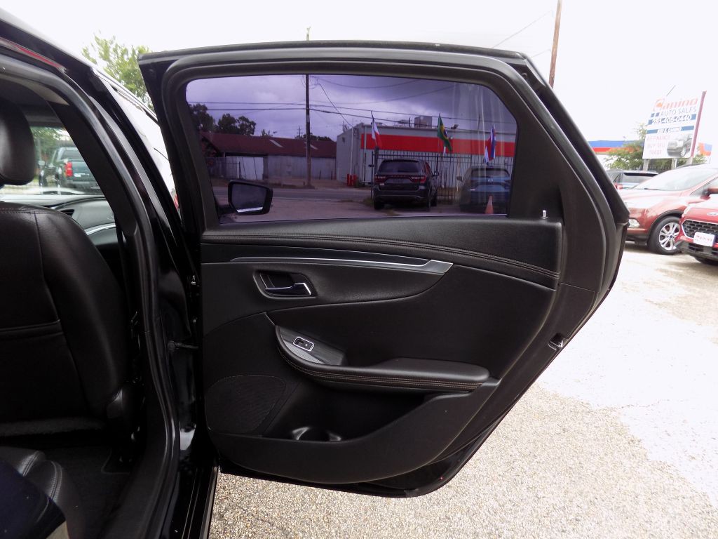 2019 Chevrolet Impala Image 12