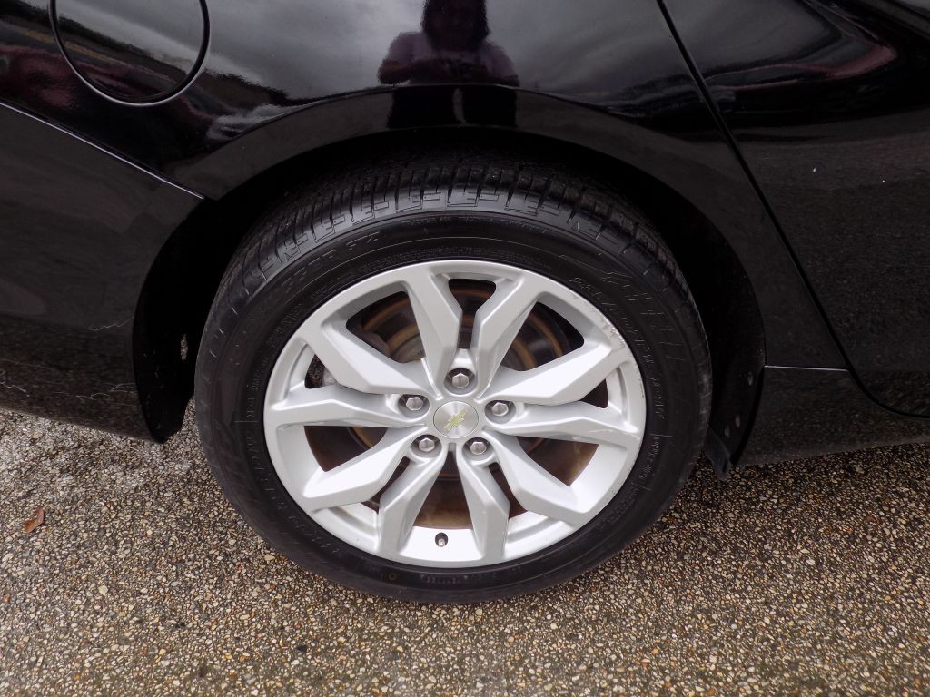 2019 Chevrolet Impala Image 24