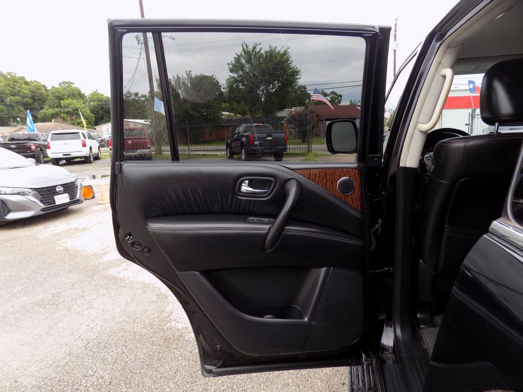 2020 Nissan Armada Image 10