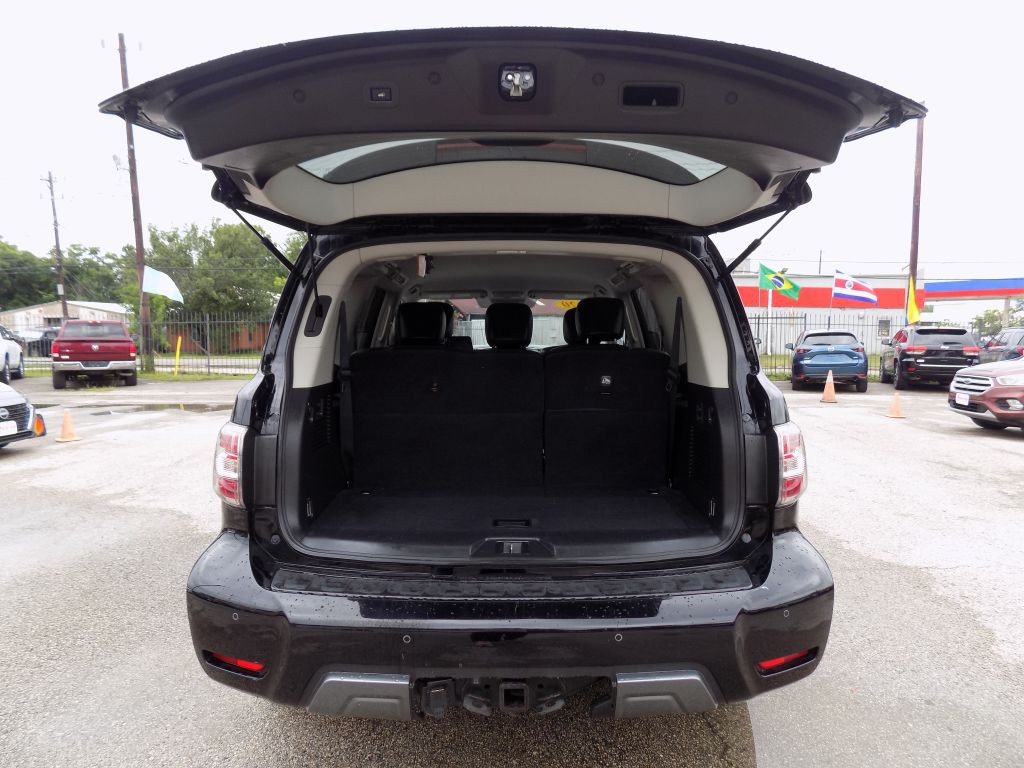2020 Nissan Armada Image 17