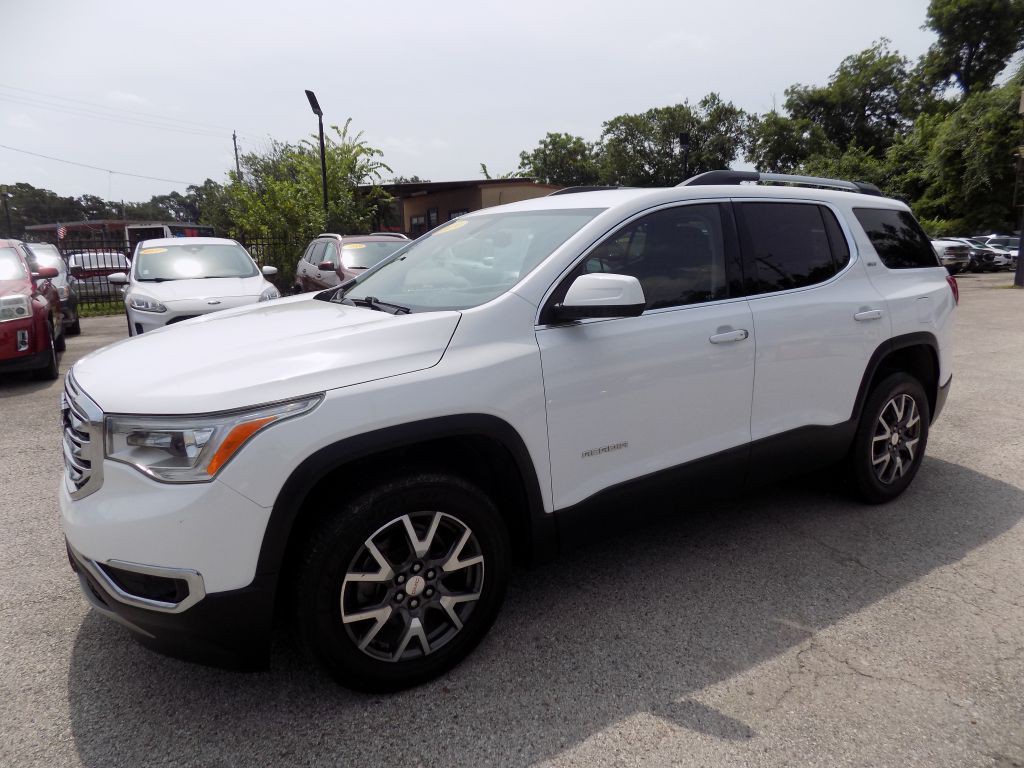 2019 GMC Acadia Image 2