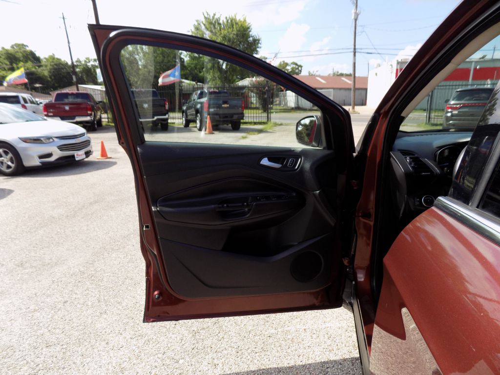 2018 Ford Escape Image 9