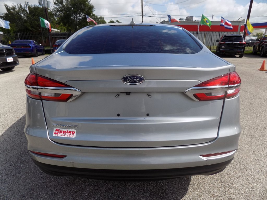 2020 Ford Fusion Image 5