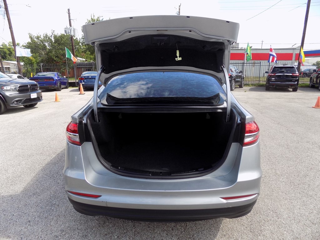 2020 Ford Fusion Image 17