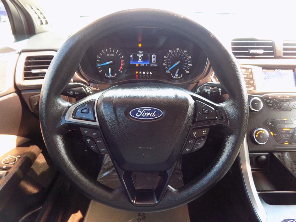 2020 Ford Fusion Image 22