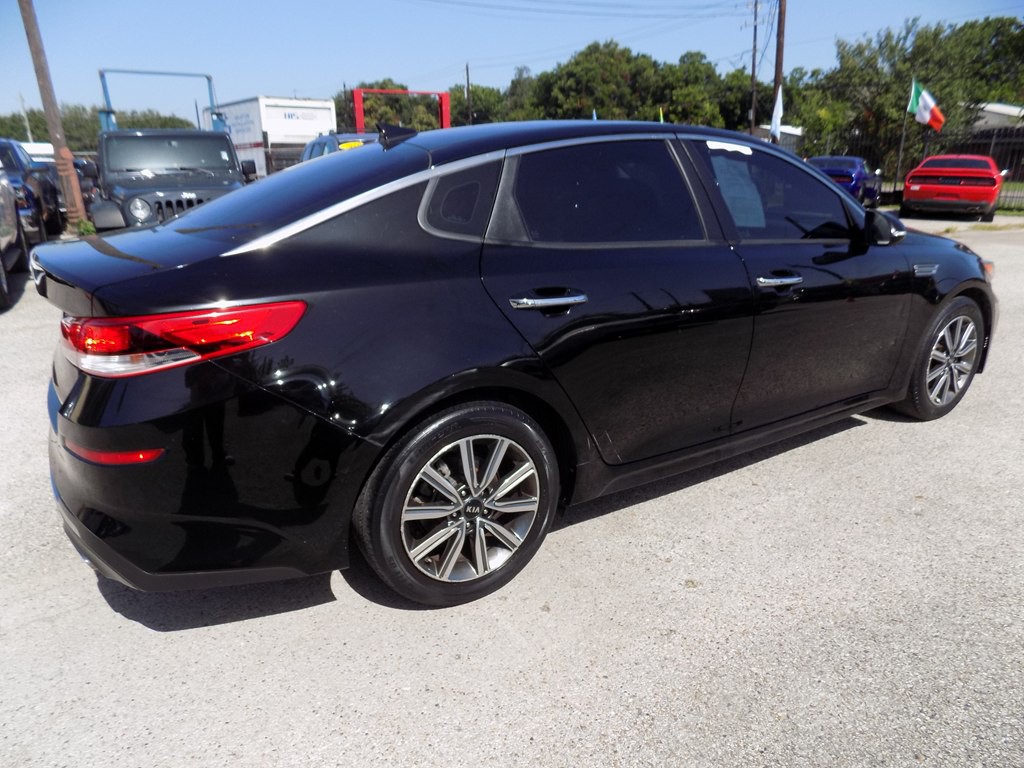 2019 Kia Optima Image 6
