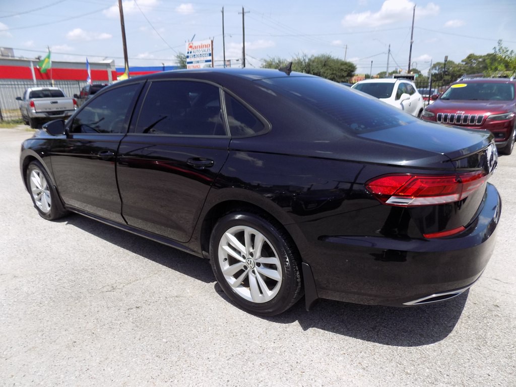 2020 Volkswagen Passat Image 4