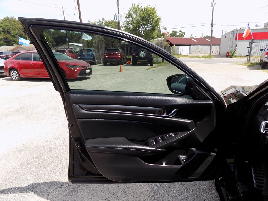 2021 Honda Accord Image 9