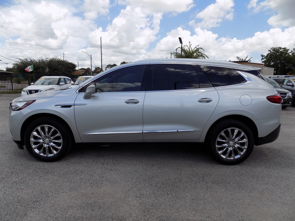 2020 Buick Enclave Image 3
