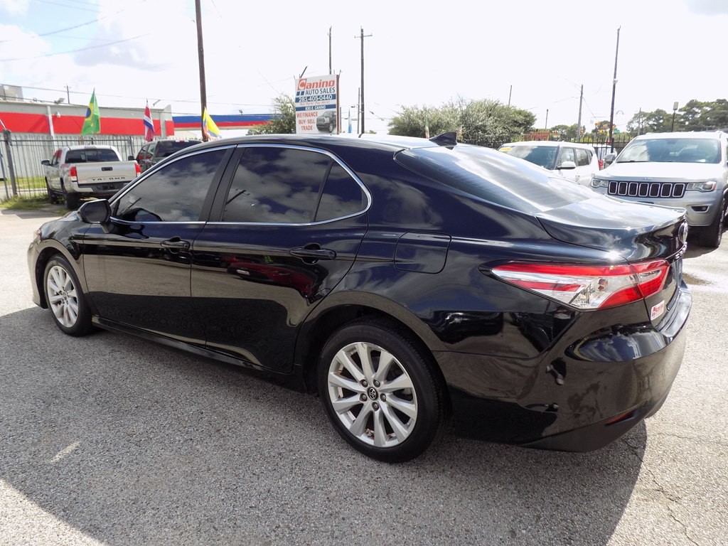 2020 Toyota Camry Image 4
