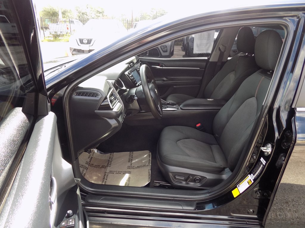 2020 Toyota Camry Image 13