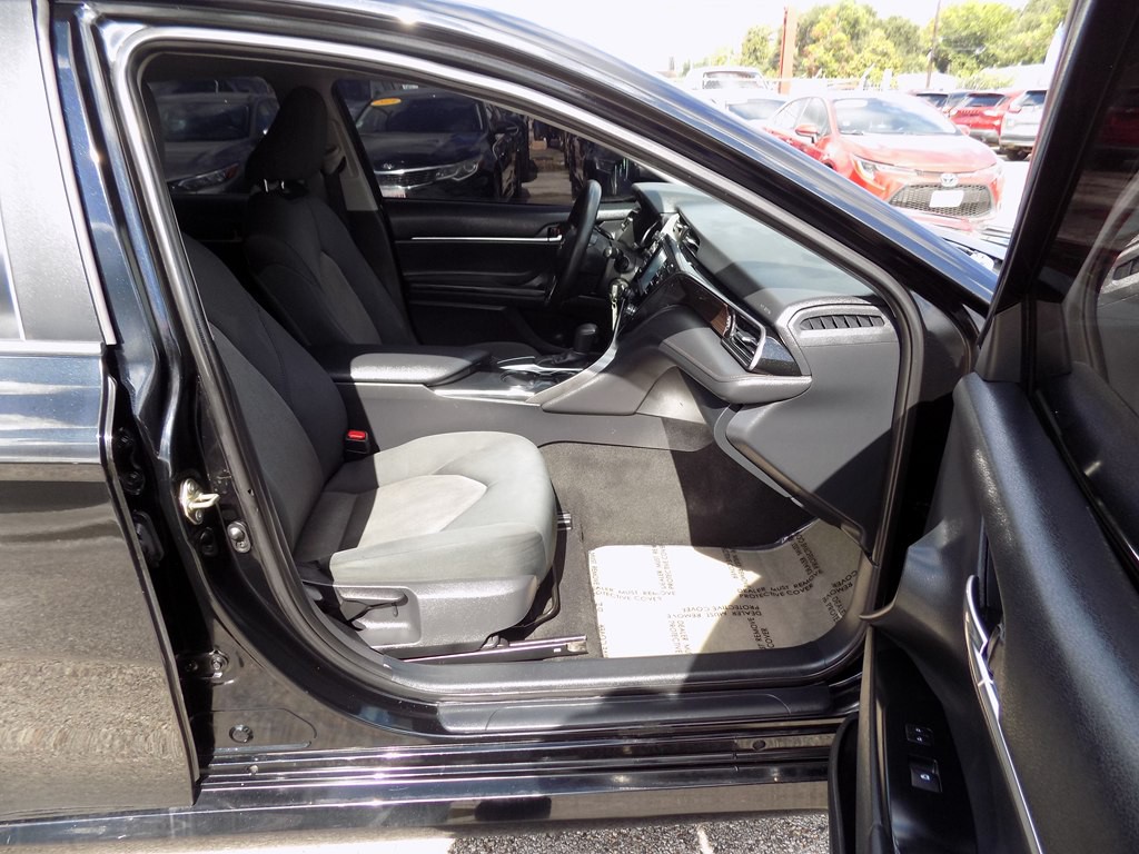 2020 Toyota Camry Image 15