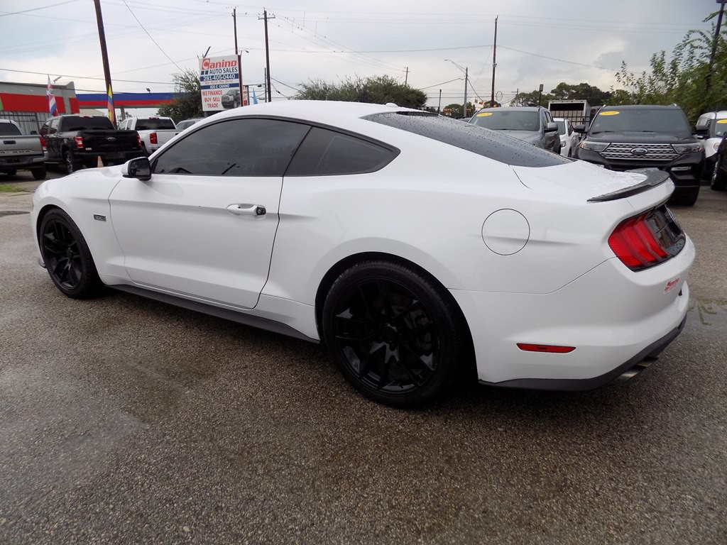 2020 Ford Mustang Image 4