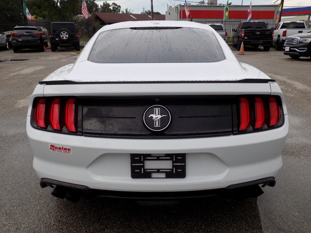 2020 Ford Mustang Image 5